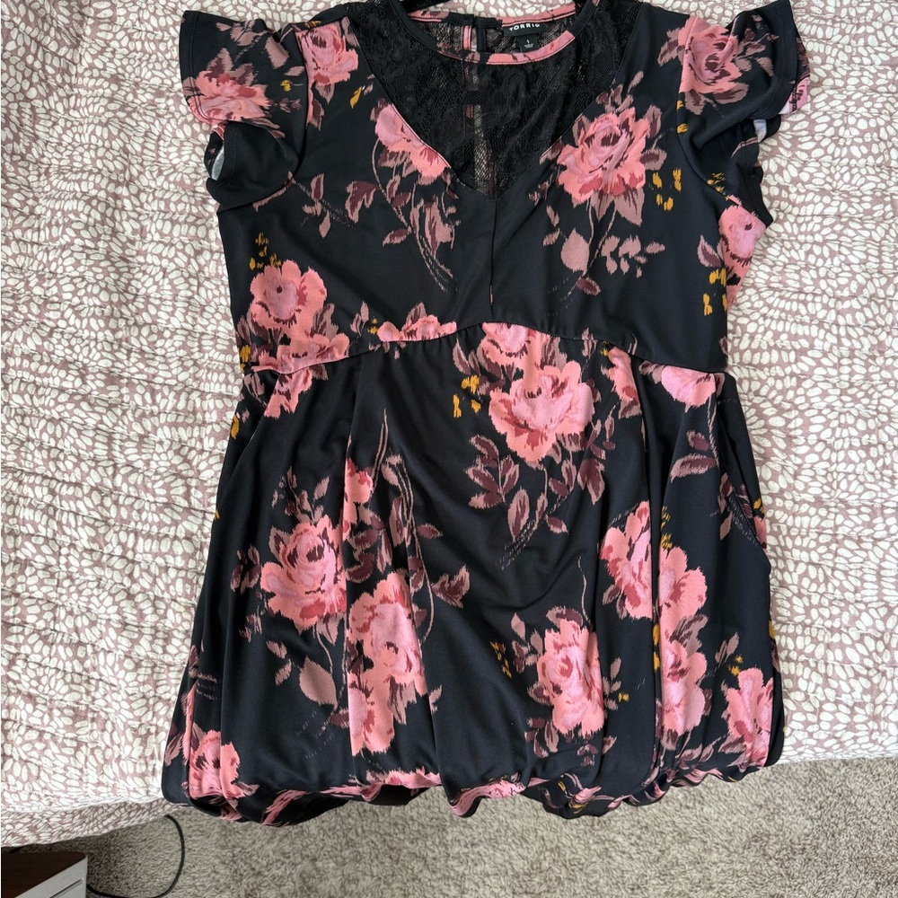 Floral Women's pink and black torrid dress size 1